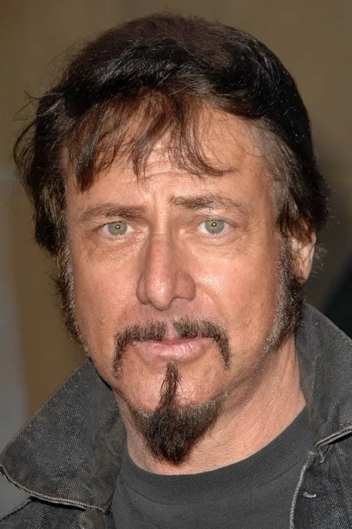 Ron Rifkin ha trabajado con Larry Bishop en 3 ocasiones