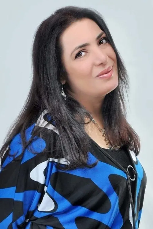 Lashina Lashin interpretando a 