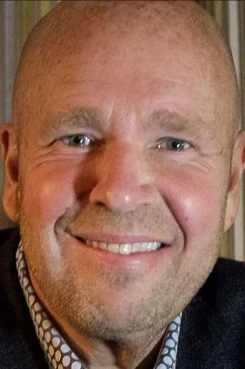 Stefan Ljungqvist ha trabajado con Lasse Kronér en 2 ocasiones