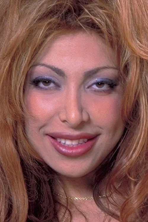 Latia Lopez interpretando a (archive footage)