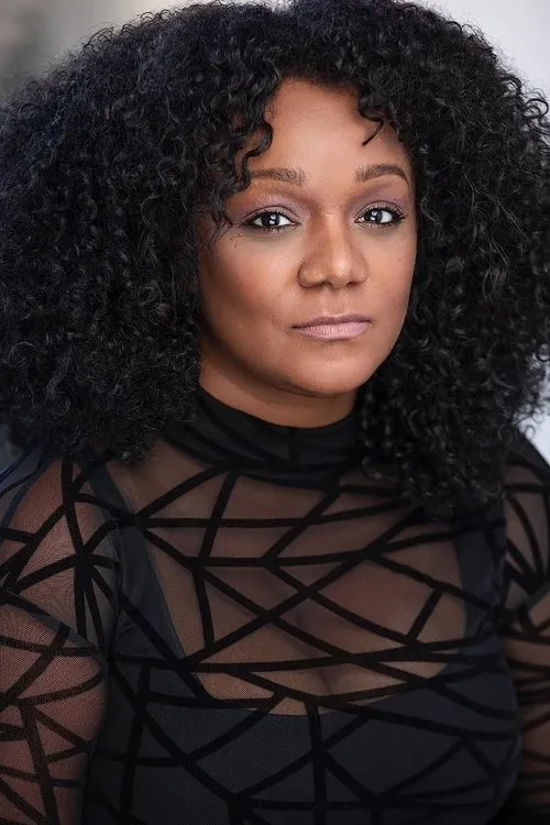 Laticia A King interpretando a Denise Johnson