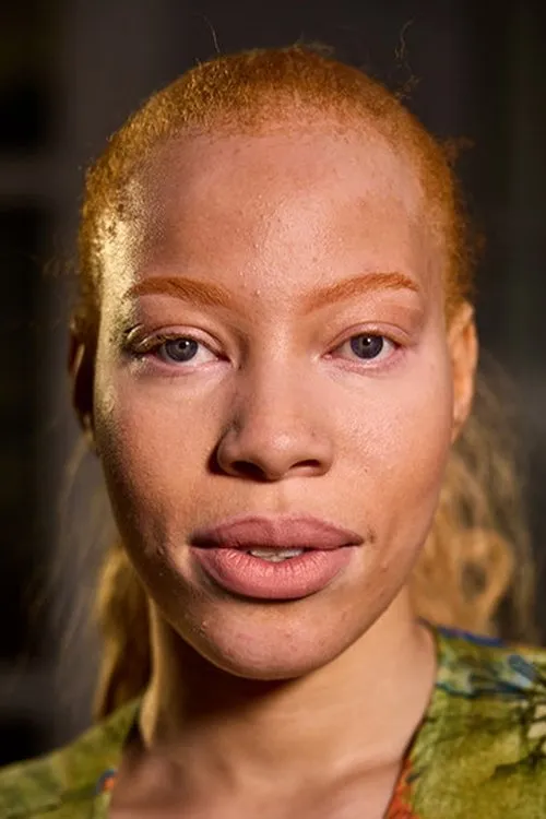 Latifa Mwazi interpretando a Grace