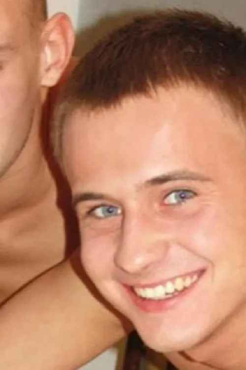 Yuriy Bochkin ha trabajado con Laur en 2 ocasiones