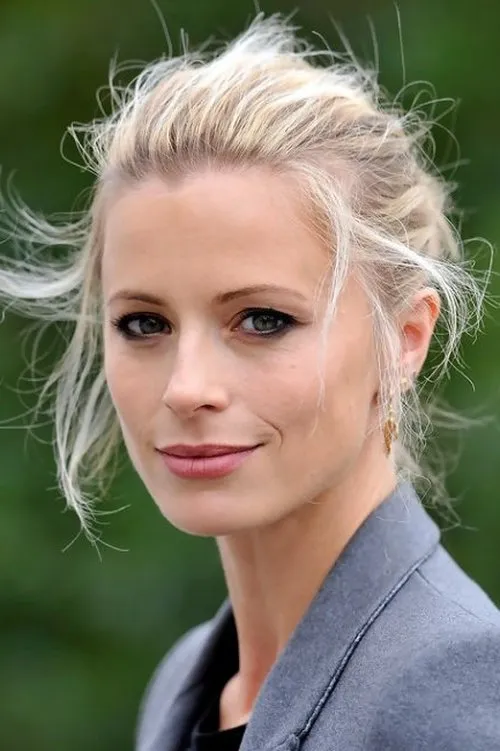 Mike Randleman ha trabajado con Laura Bailey en 1 ocasiones