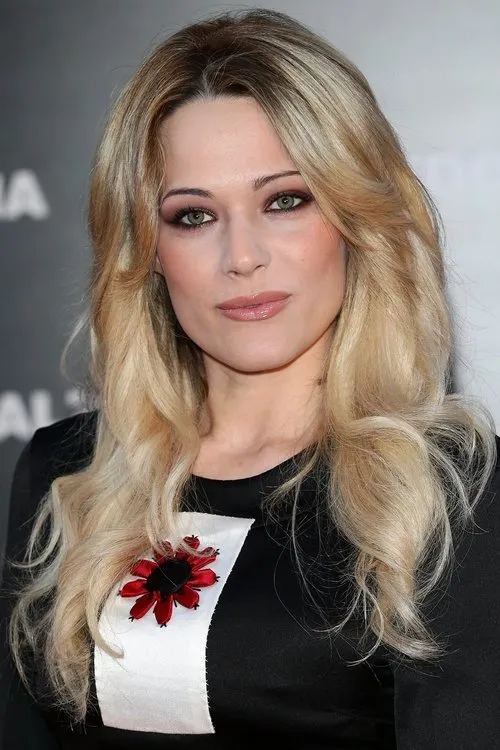 Jun Ichikawa ha trabajado con Laura Chiatti en 2 ocasiones