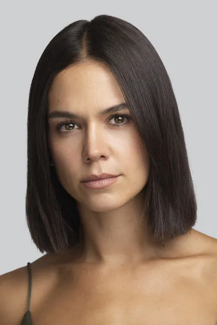 Luisa Torregrosa ha trabajado con Laura de la Vega en 1 ocasiones