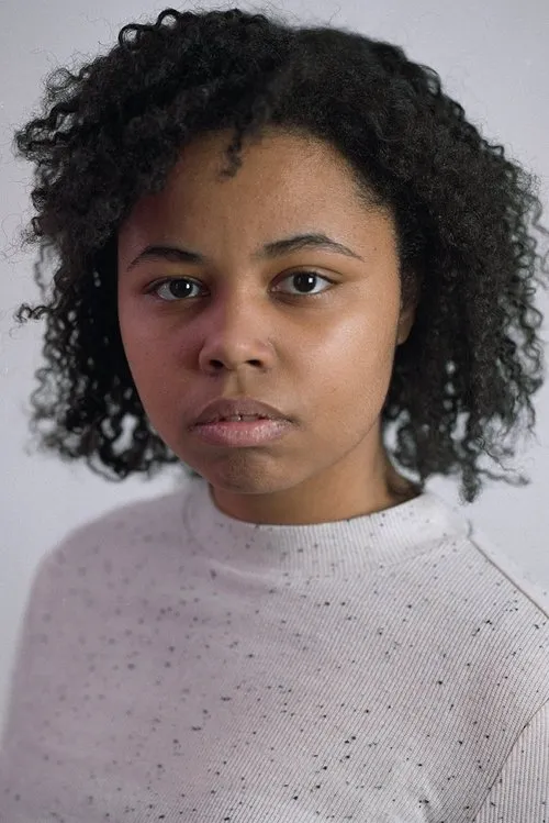 Laura Eklund Nhaga en su biografía y filmografía