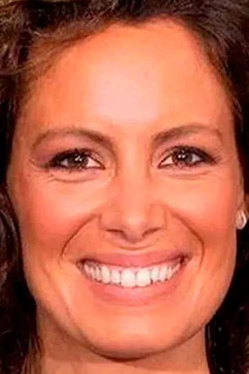 Laura Madrueño — personaje: Presentadora Última hora