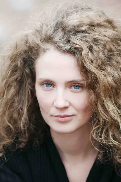 Laura Pizzirani interpretando a Alida's Mother