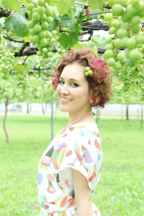 Laura Yokozawa en su biografía y filmografía