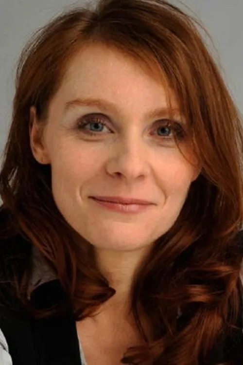 Martine Bertrand ha trabajado con Laure Sirieix en 1 ocasiones