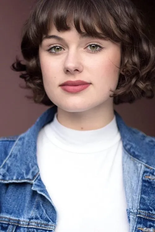 Lauren Crandall interpretando a 