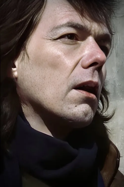 Lauren Hemming interpretando a Self