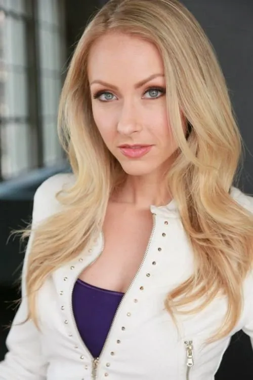 Lauren Olipra interpretando a Jen