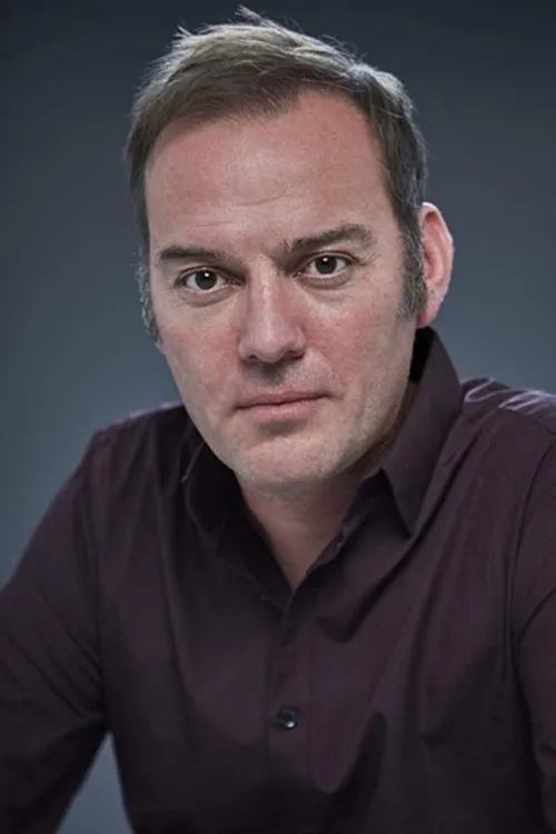 Pablo Raybould ha trabajado con Laurence Saunders en 2 ocasiones