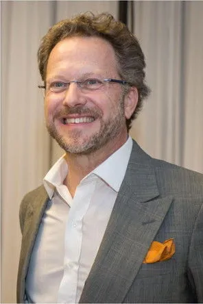 Lourenço Seruya ha trabajado con Laurent Filipe en 1 ocasiones