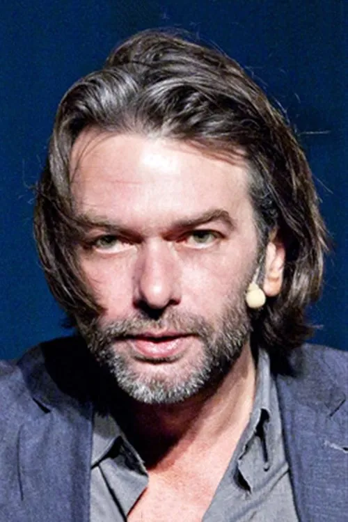 Laurent Sauvage interpretando a French Man