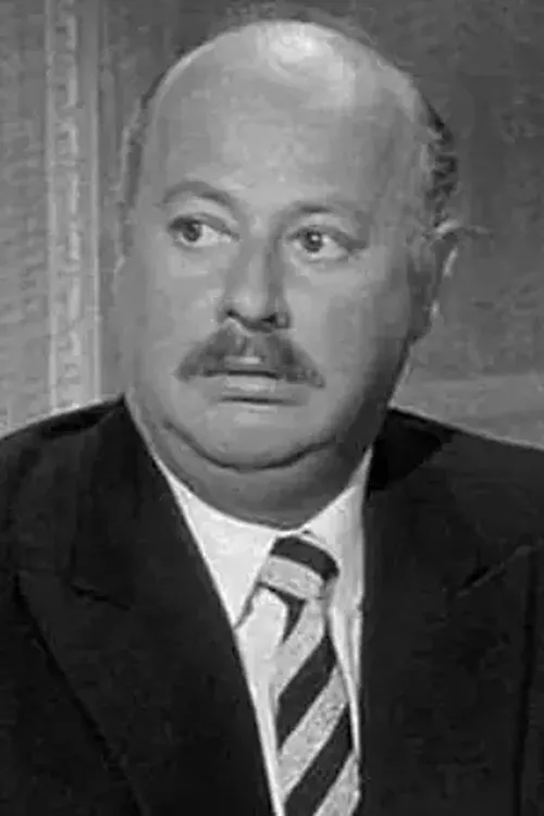 Keith McConnell ha trabajado con Laurie Main en 2 ocasiones