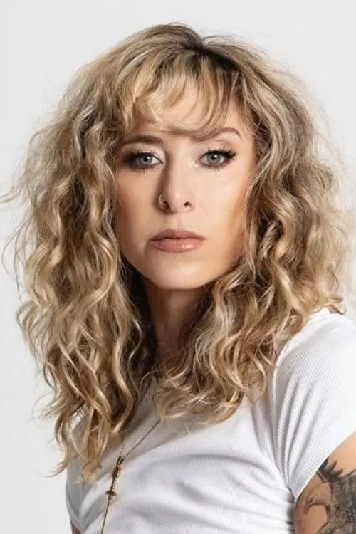 Laurien Decibel — personaje: Self - Jury