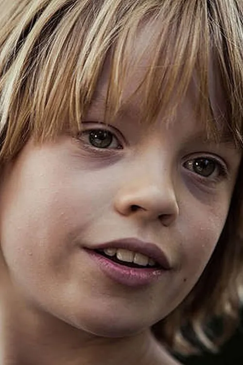 Sandro Lohmann ha trabajado con Lauritz Greve en 1 ocasiones