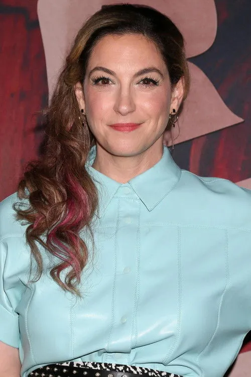 Lauryn Kahn interpretando a Self