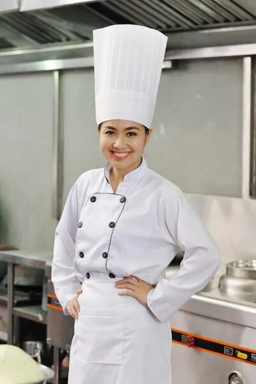 Anh Dung ha trabajado con Lê Khánh en 1 ocasiones