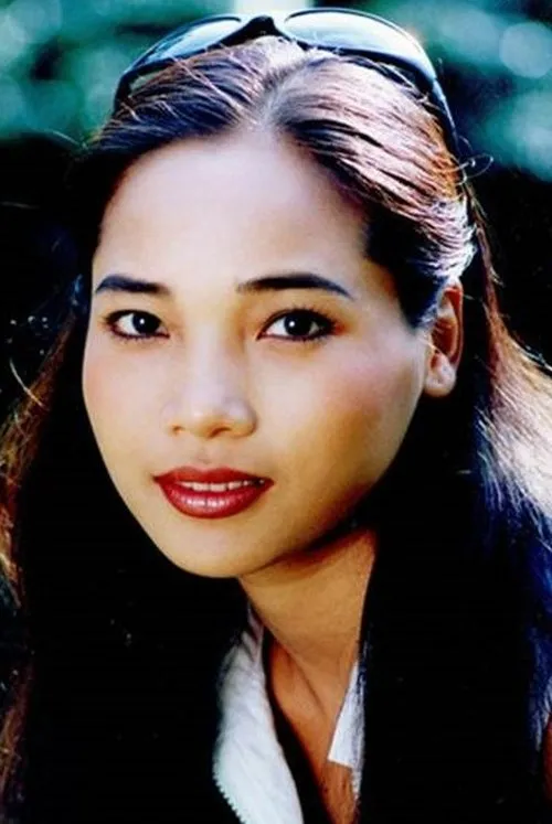 Lê Vi interpretando a C?m Nguy?t