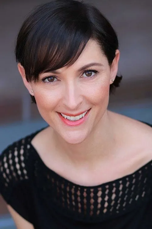 Leah Rose interpretando a Kate Walker