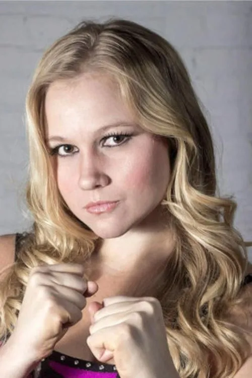 Leah Von Dutch interpretando a 