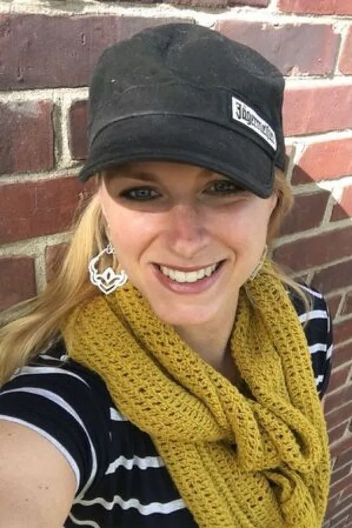 Foto de perfil del actor Leah Zabari en el reparto