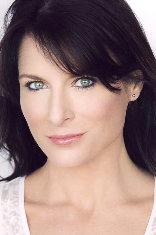 Leann Slaby interpretando a Michelle