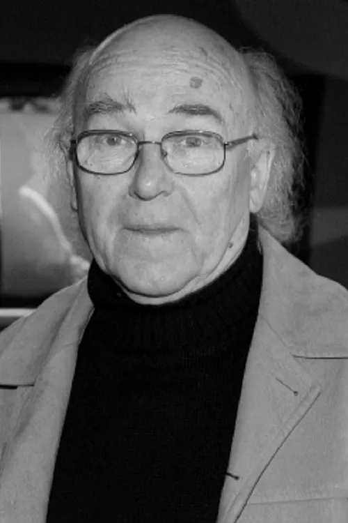 Lech Gwit interpretando a koscielny Balcerek