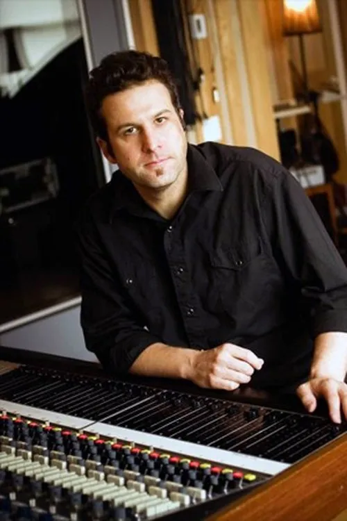 Norah Jones ha trabajado con Lee Alexander en 3 ocasiones