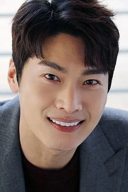 Lee Eun-hyung — personaje: Lee Jae-Joon