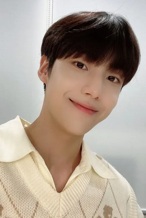 Foto de perfil del actor Lee Eun-sang en el reparto