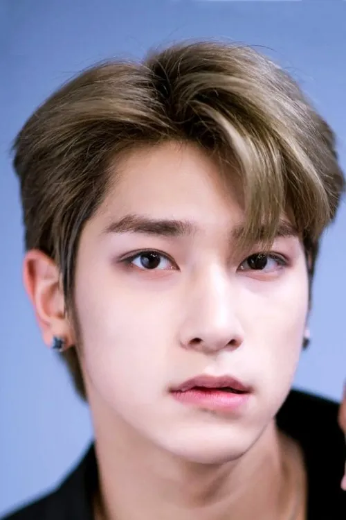 Lee Han-gyul — personaje: Tae Yang