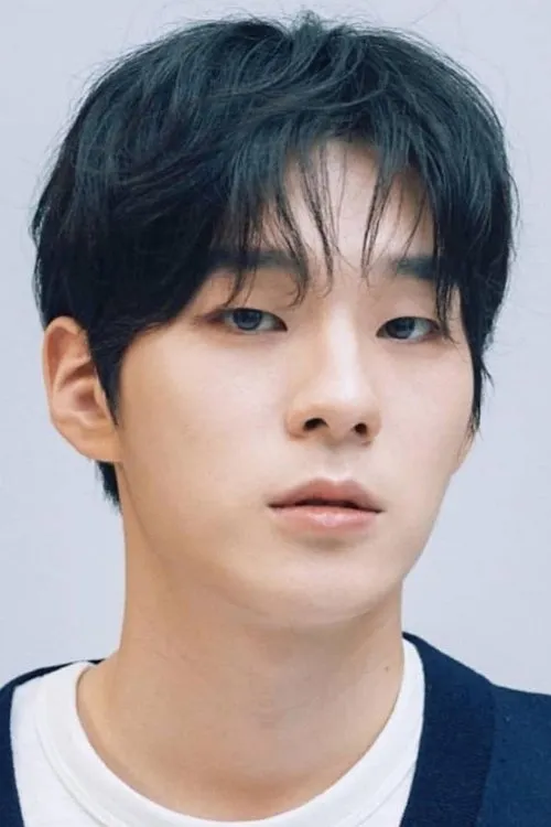 Lee Han-ik en su biografía y filmografía