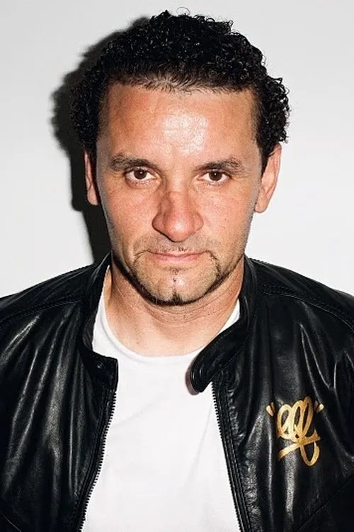 ZEPHYR ha trabajado con Lee Quiñones en 2 ocasiones