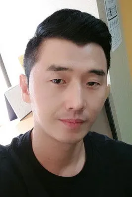 Lee Jong-in ha trabajado con Lee Sang-ho en 1 ocasiones