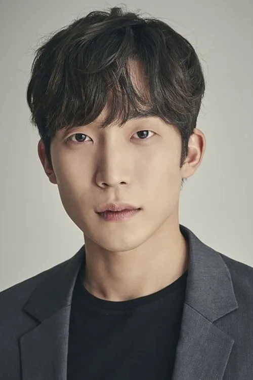 Lee Sang-yi — personaje: Joo Seok-hoon