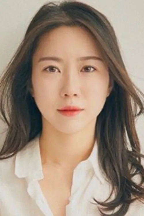 Lee Si-young — personaje: Herself
