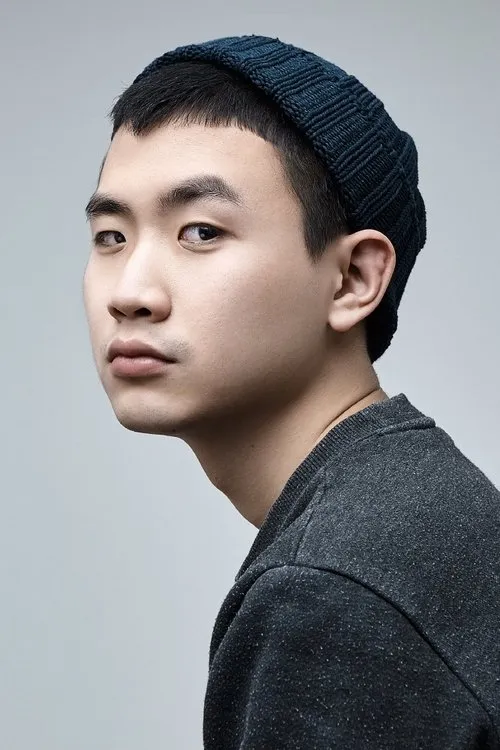 Lee Suk-hyeong en su biografía y filmografía