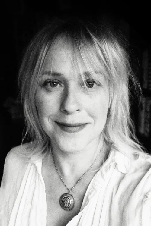 Leea Klemola interpretando a Johanna