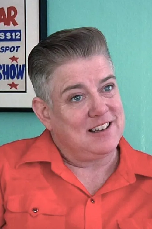 Leigh Crow interpretando a Al