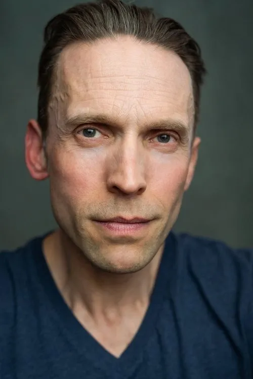 Leigh Jones en su biografía y filmografía