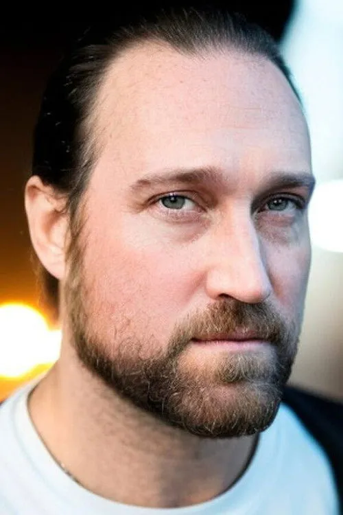 Jeff Moss ha trabajado con Leland Tilden en 1 ocasiones