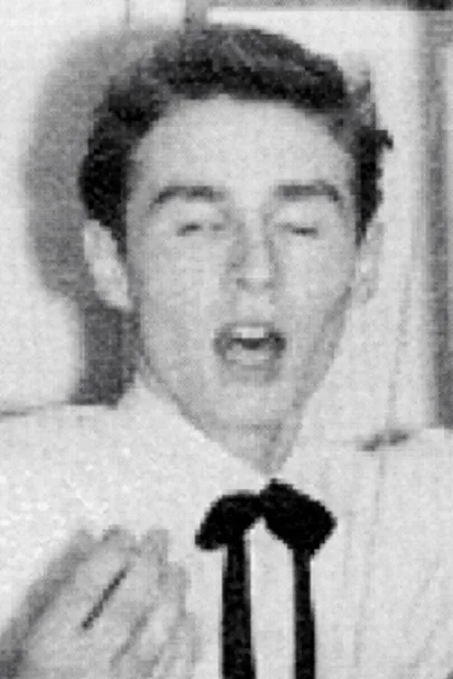 Len Garry interpretando a 