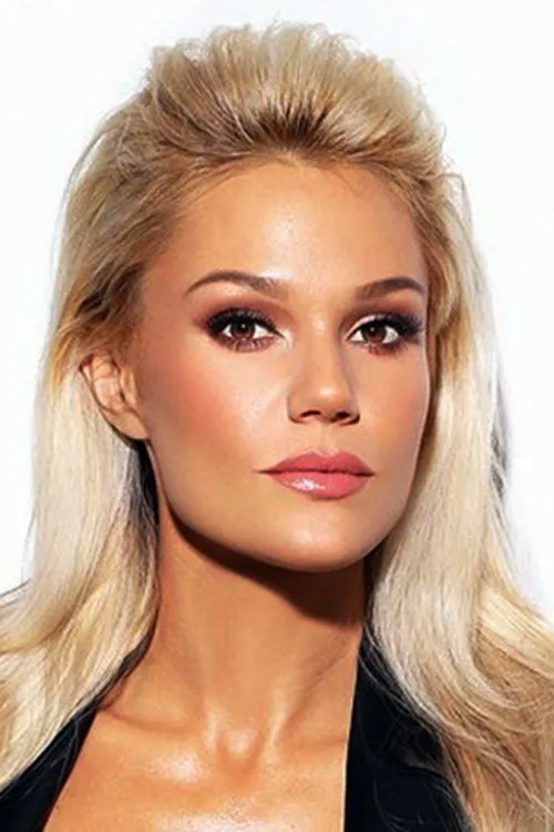 Lena Kovačević interpretando a Izabela