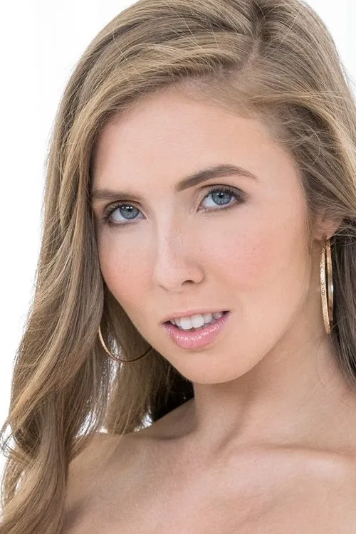 Violet Starr ha trabajado con Lena Paul en 16 ocasiones