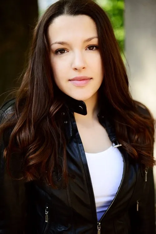 Lena Rettinghaus — personaje: Linda de Breyne